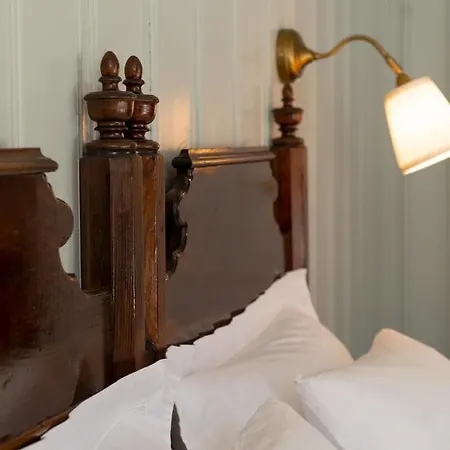 Husum Otel Borgund
