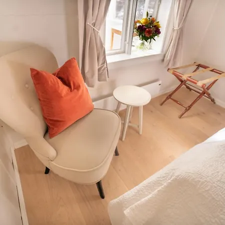 Husum Otel Borgund